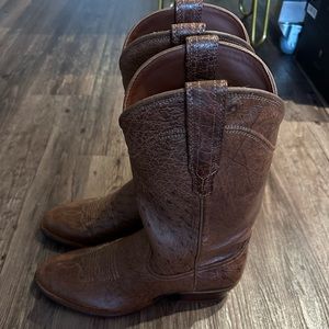 the jasper tecovas men’s 9D, brand new never been taken out of box or worn!
